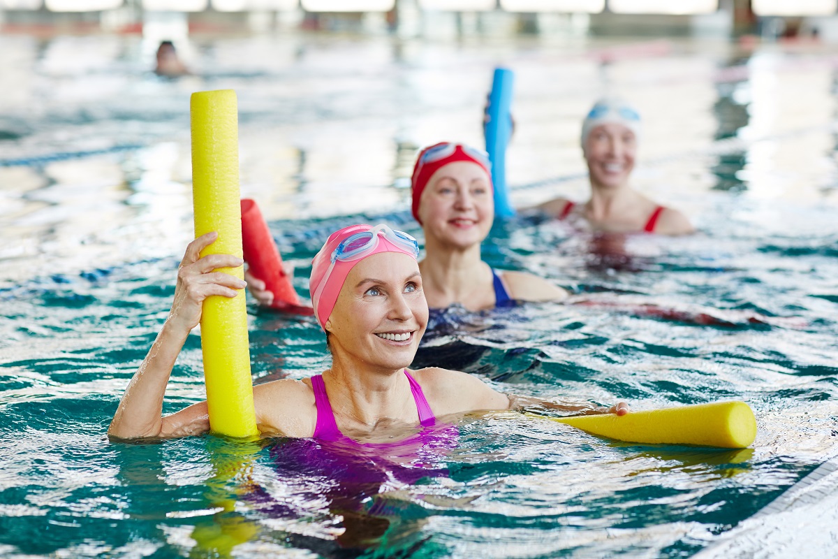 aquatique aérobic personne âgée