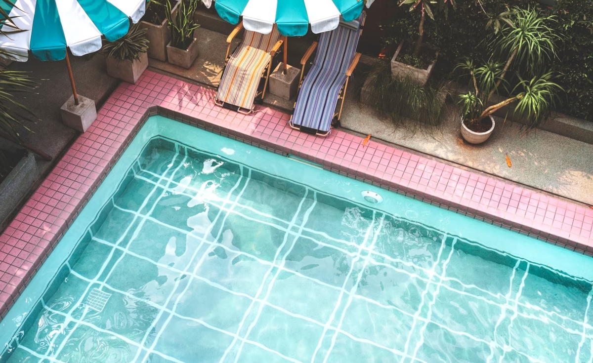 Comment Pourrir Leau De La Piscine Du Voisin
